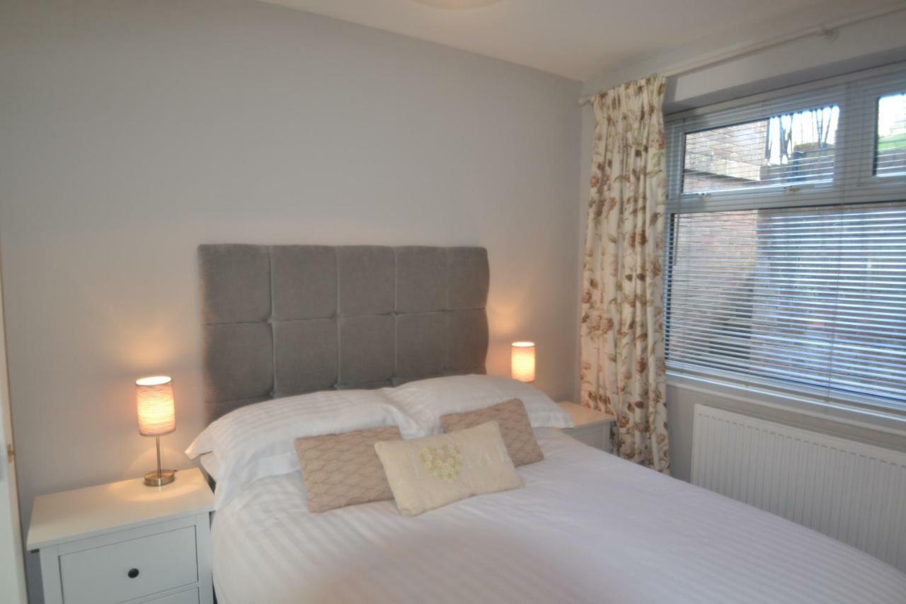 Charming 1 Bed Riverside Apartment Chester Exterior foto